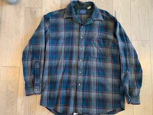 Pendleton Vintage 100% Virgin Wool Plaid Flannel Shirt Size L
